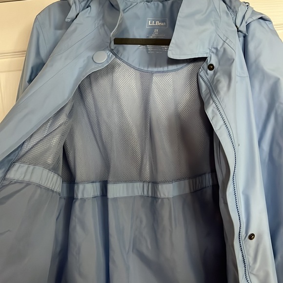 L.L. Bean Rain Coat - Picture 8 of 10